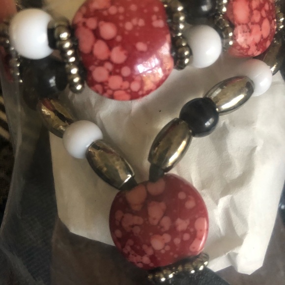 COPY - NWT GrandCo Red Granite stone beaded thong sandals - Picture 4 of 9